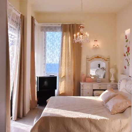 Sea View Beachfront Villa Maria 古瓦伊 外观 照片