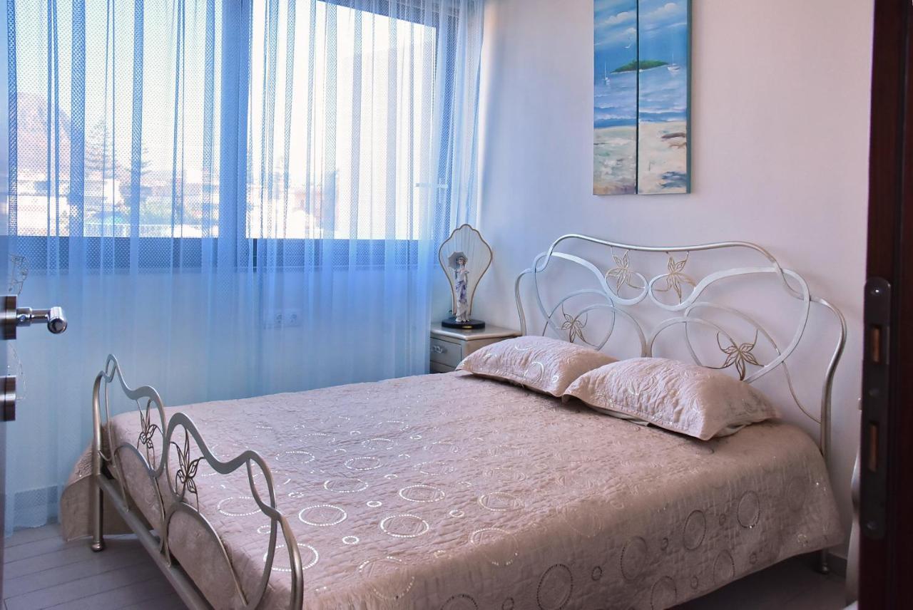 Sea View Beachfront Villa Maria 古瓦伊 外观 照片