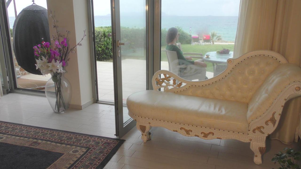 Sea View Beachfront Villa Maria 古瓦伊 外观 照片