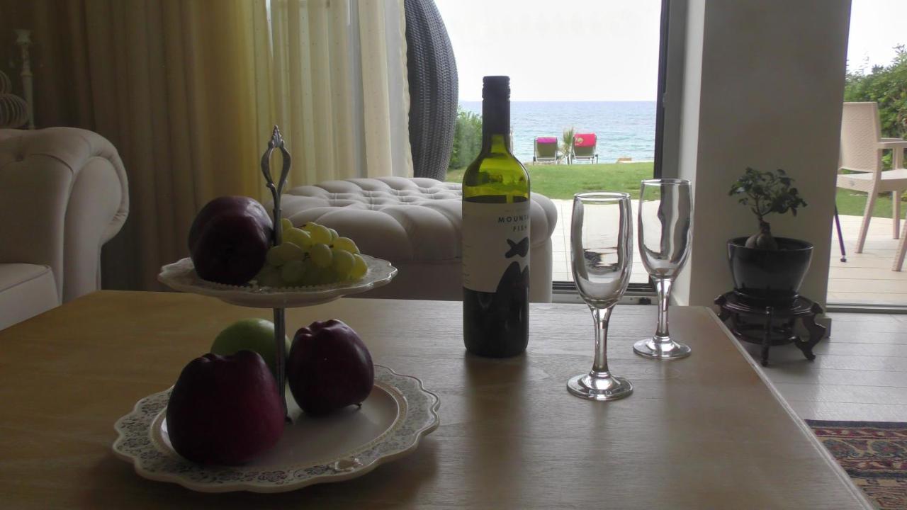 Sea View Beachfront Villa Maria 古瓦伊 外观 照片